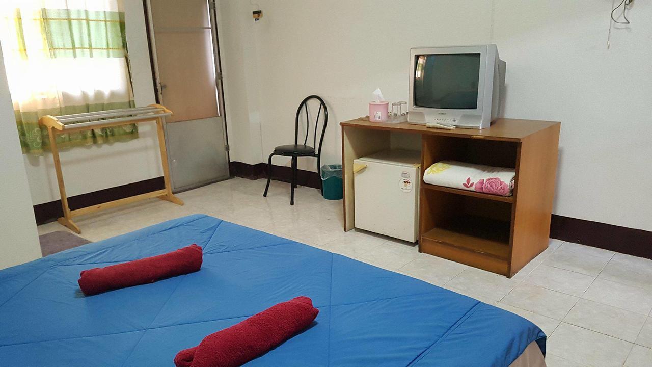 Lp Apartment Sakon Nakhon Exteriér fotografie
